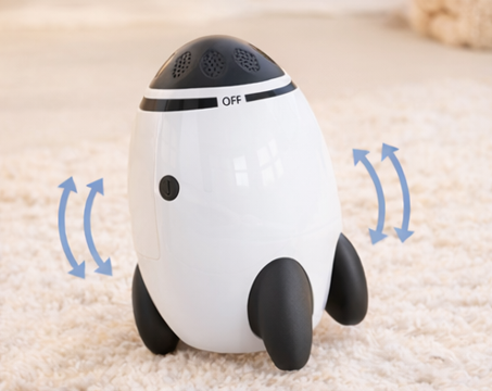 Bébé endormi paisiblement grâce au mouvement automatique doux et régulier